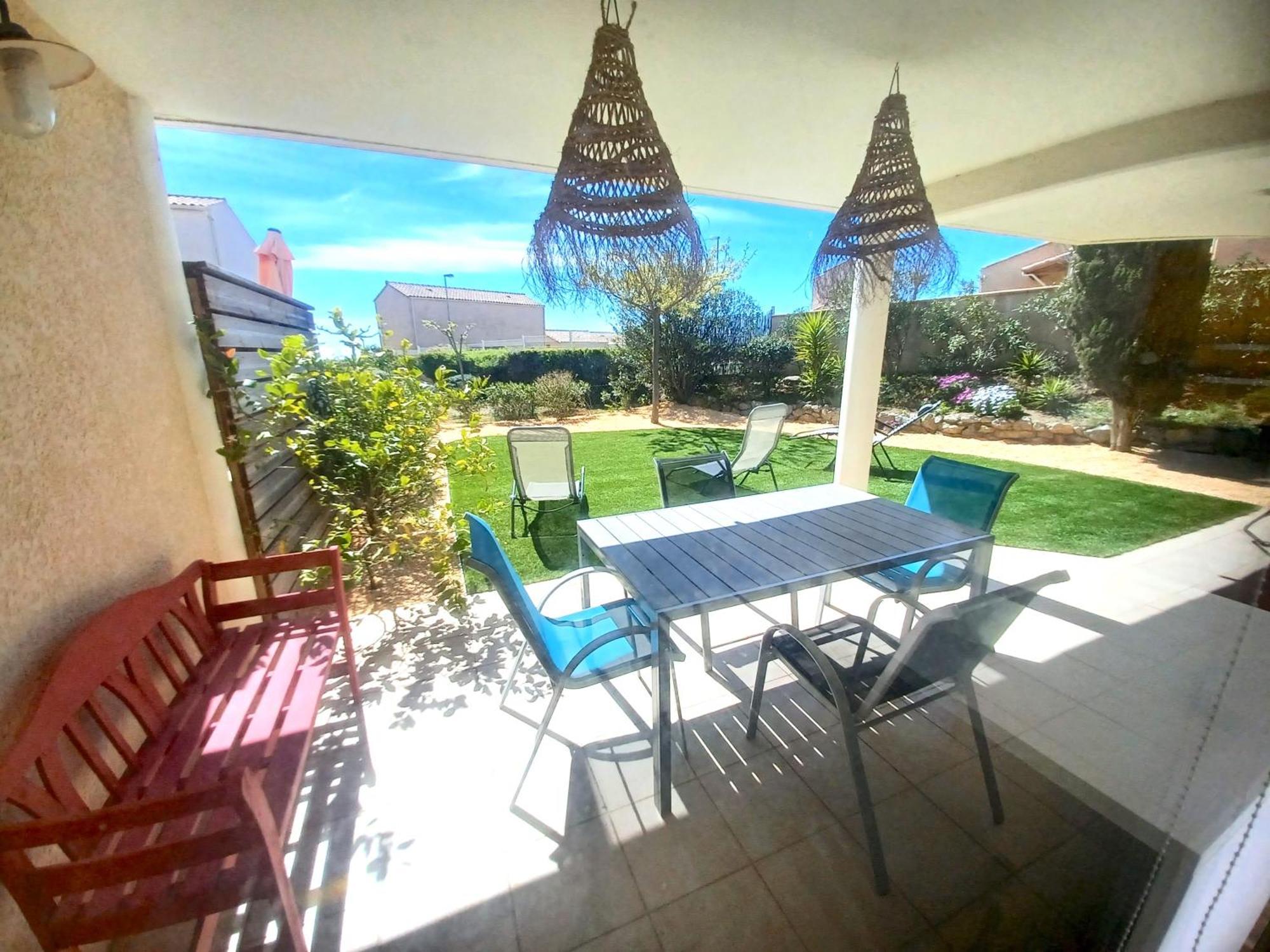 Plain-pied Jardin 6 Personnes Clim Vue Parking Wifi Terrasse Piscine Dans La *