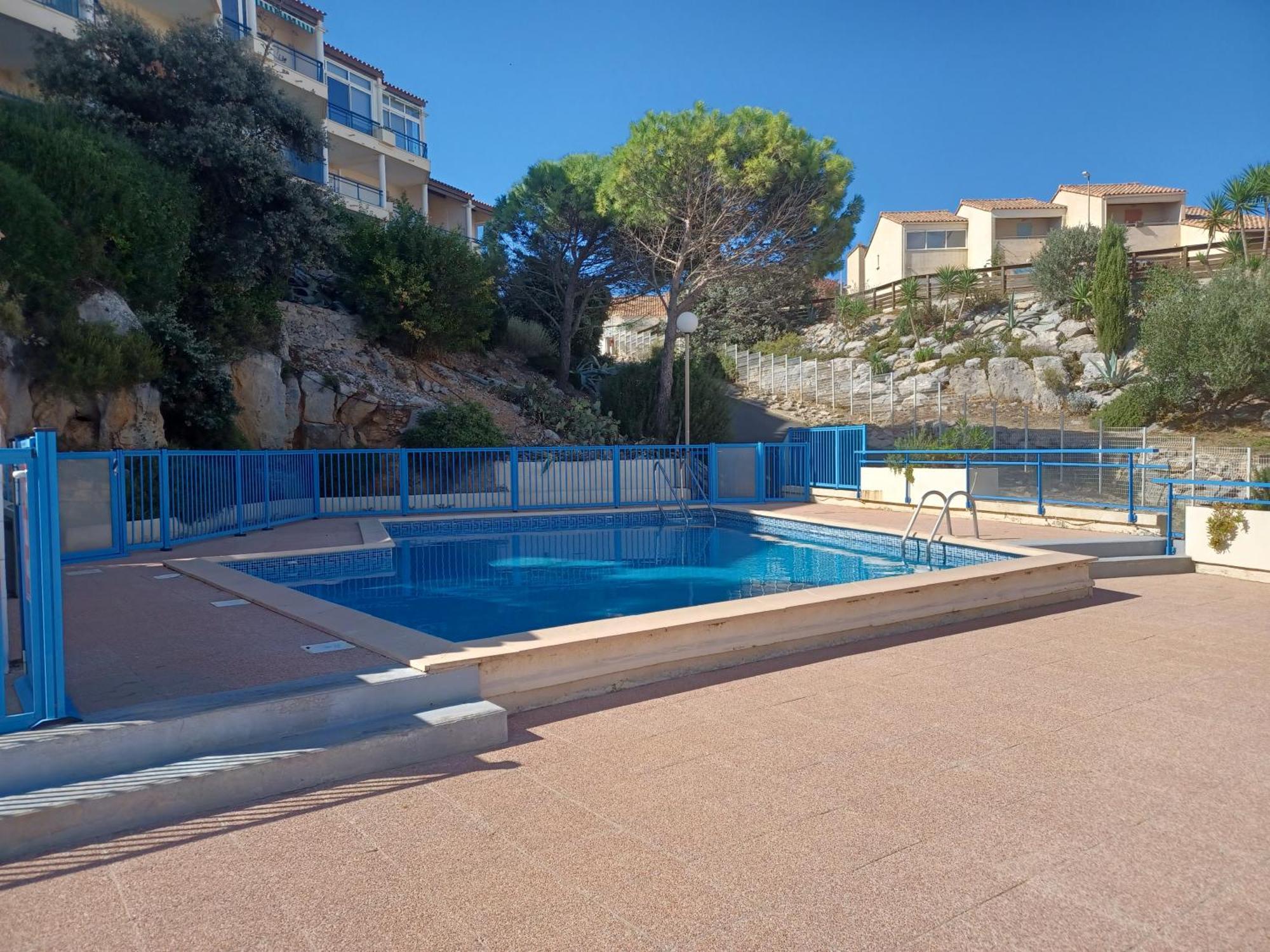 Plain-pied Jardin 6 Personnes Clim Vue Parking Wifi Terrasse Piscine Dans La Apartment